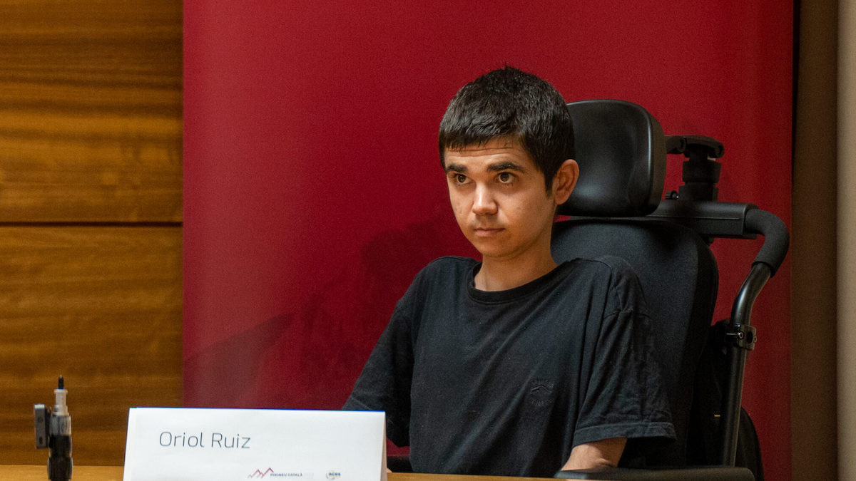 Oriol Ruiz, en un acte l'any 2023 a la sala de plens de l'ajuntament
