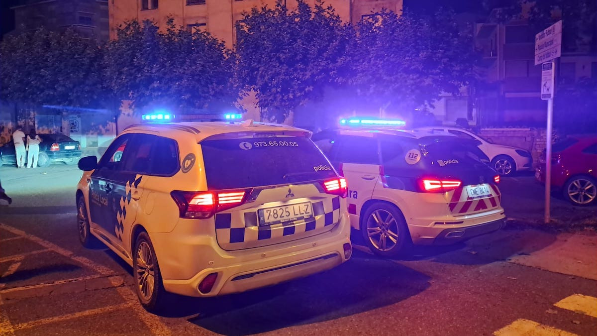 Imatge d'un patrullatge conjunt entre la Policia Local de Tremp i els Mossos