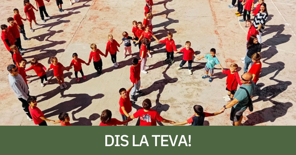 Els alumnes de l'Escola AESO d'Isona, en favor de la pau