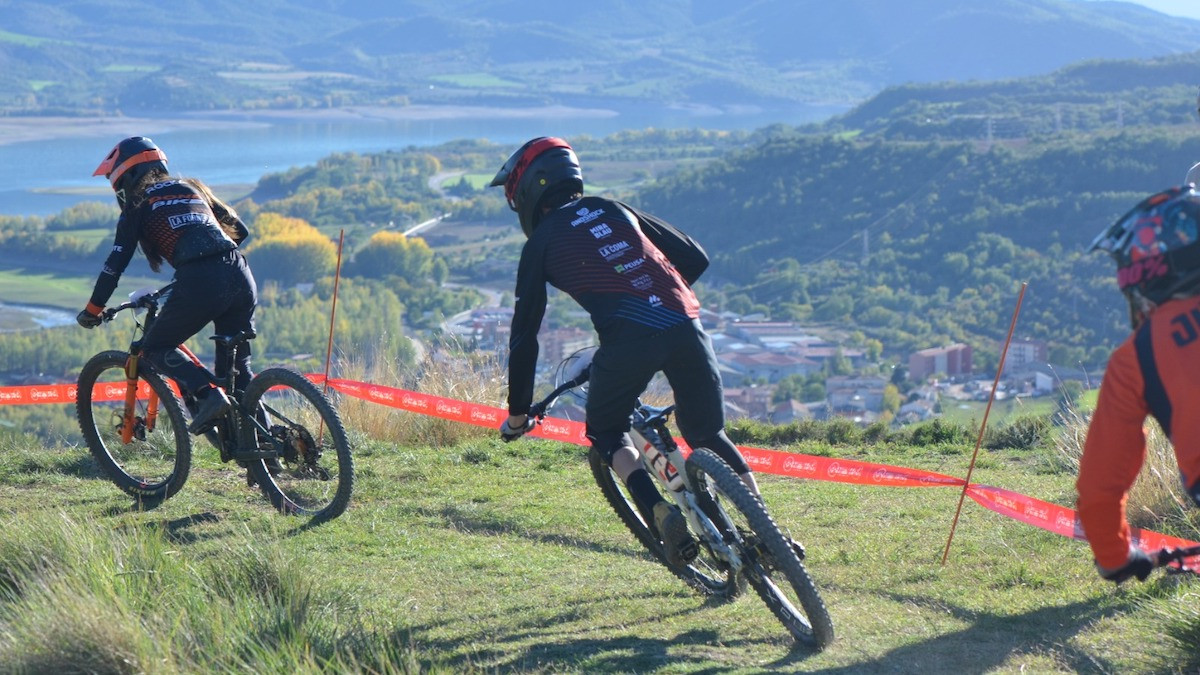 Imatge d'arxiu d'una competició esportiva d'enduro a la Pobla de Segur