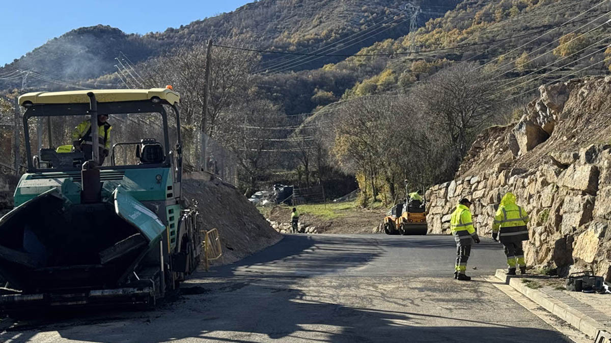 Imatge dels treballs que han permès ampliar el carrer