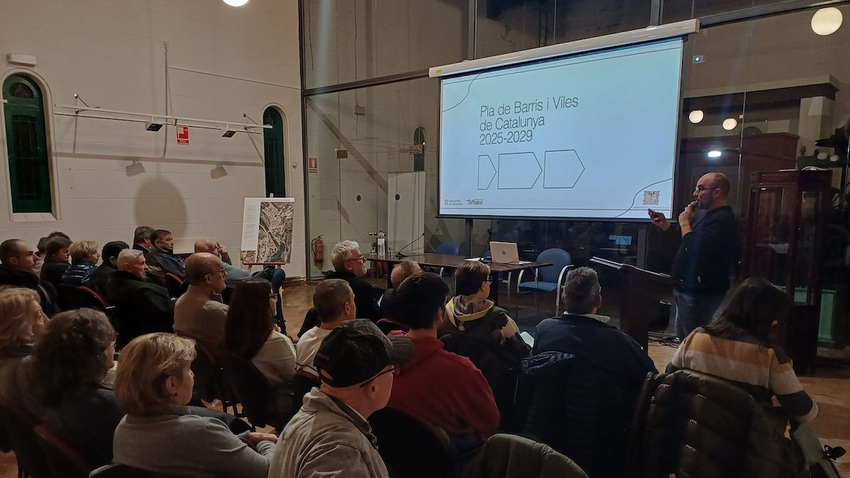 L'alcalde de la Pobla, Marc Baró, durant la presentació del projecte