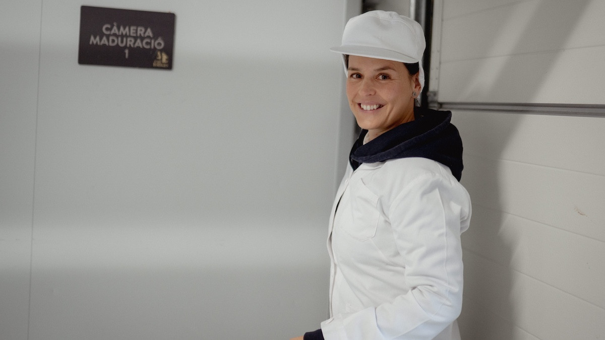 Laura Gordó a punt d'entrar a la càmera de maduració