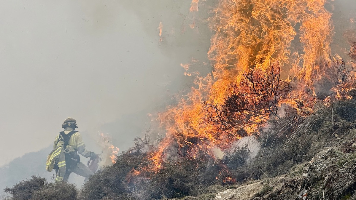 Una crema controlada del GEPIF a la muntanya d'Estac
