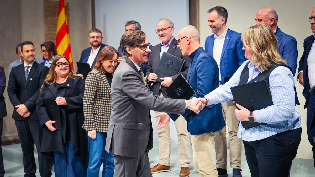 Els tres alcaldes pallaresos han participat a la signatura del conveni