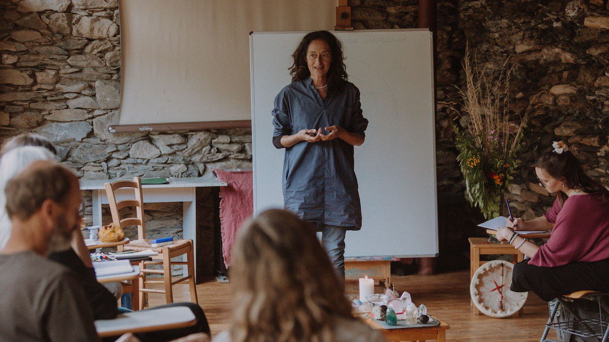 Imatge d'arxiu d'un taller d'artistes al CAN de Farrera