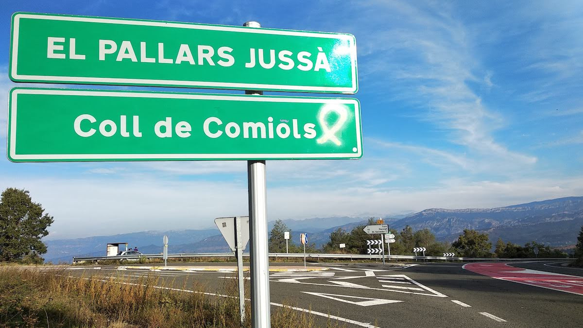 El coll de Comiols és una de les principals portes d'entrada i sortida del Pallars