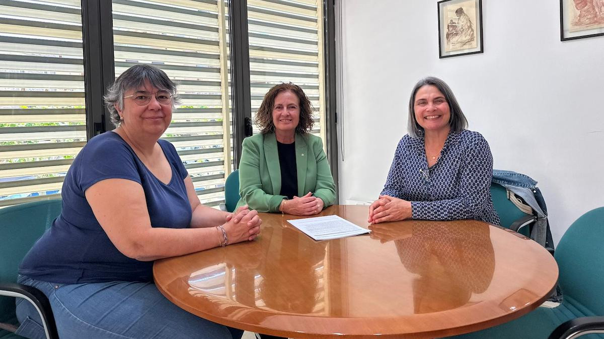 Imatge de la signatura del conveni a l'Ajuntament de Tremp
