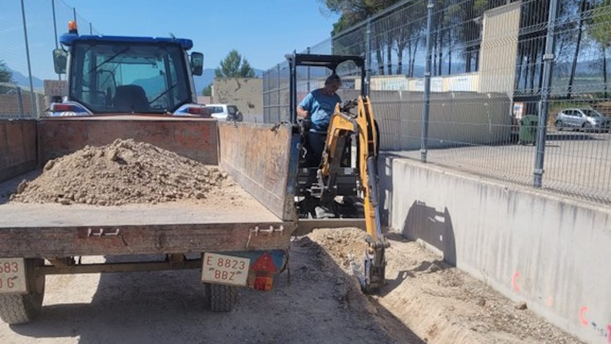 Inici de les obres al camp de futbol Pedrasanta de Tremp