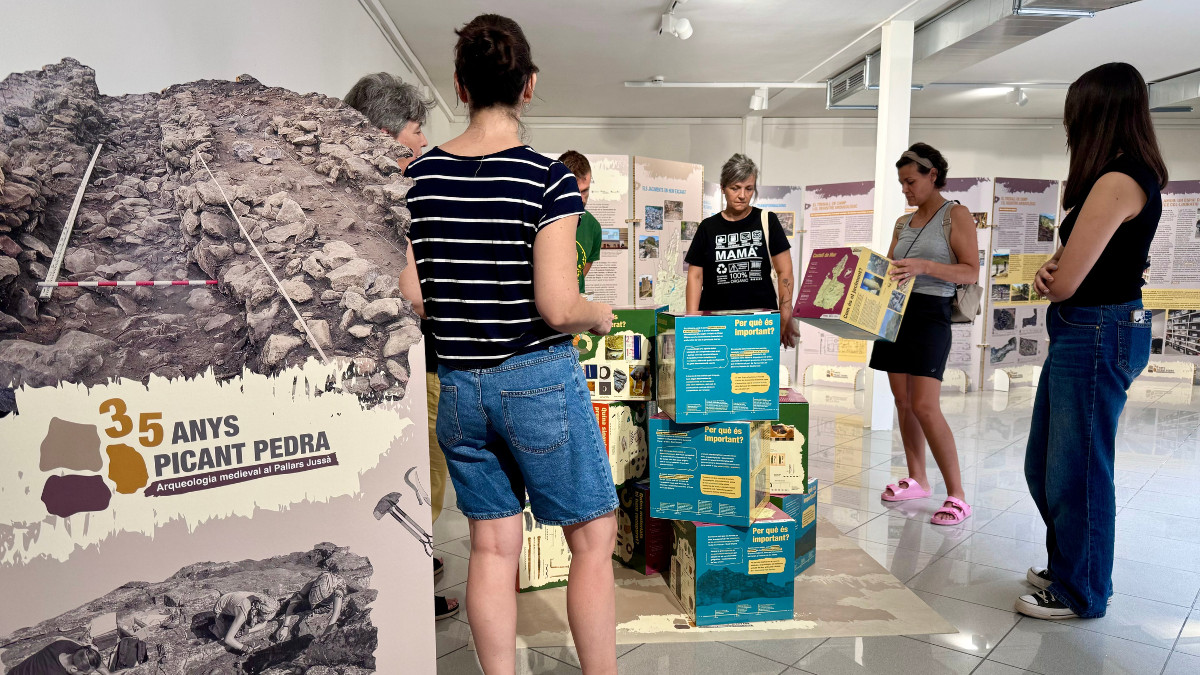 La mostra «35 anys picant pedra. Arqueologia medevial al Pallars Jussà»  