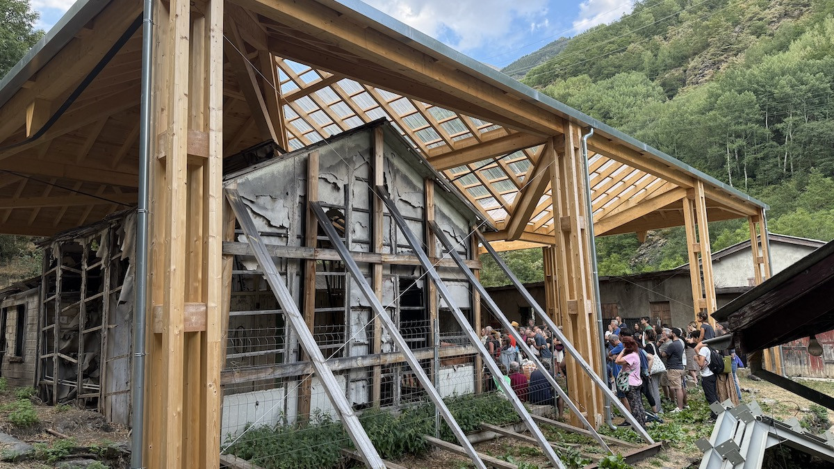 L'Hospital de cartró de la Vall Fosca, protegit per la nova coberta