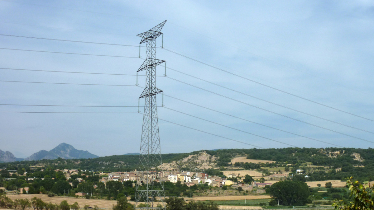 Una torre elèctrica a Figuerola d'Orcau