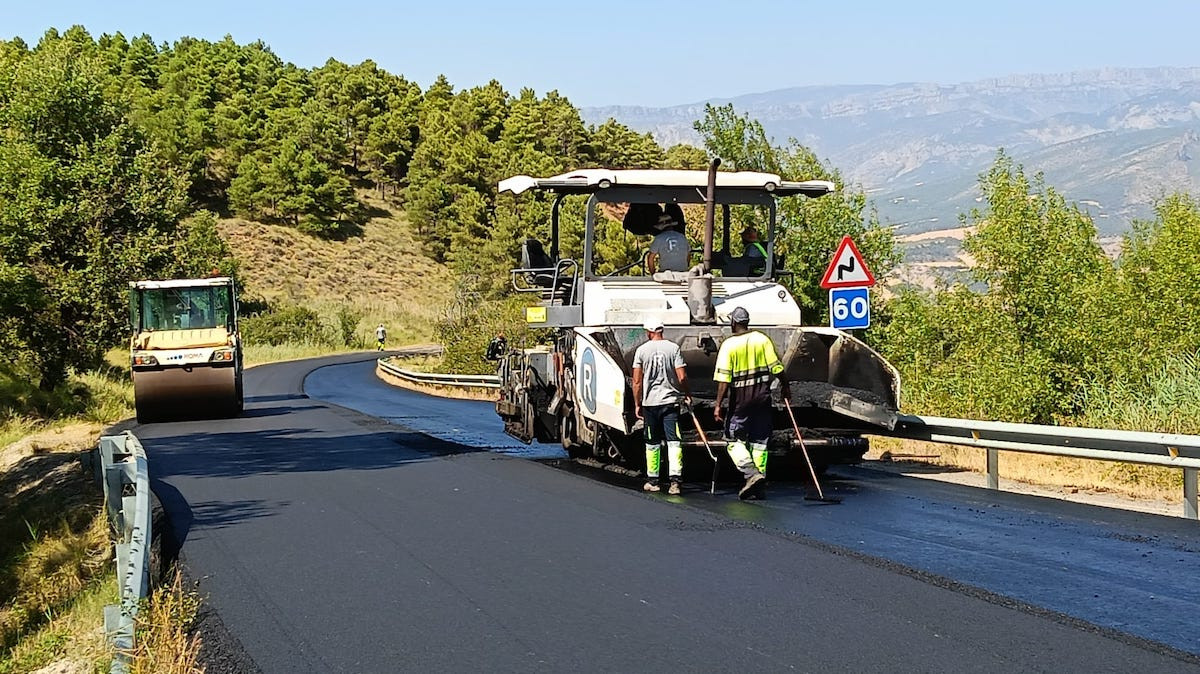Treballs de millora de la carretera L-911 a Sant Salvador de Toló