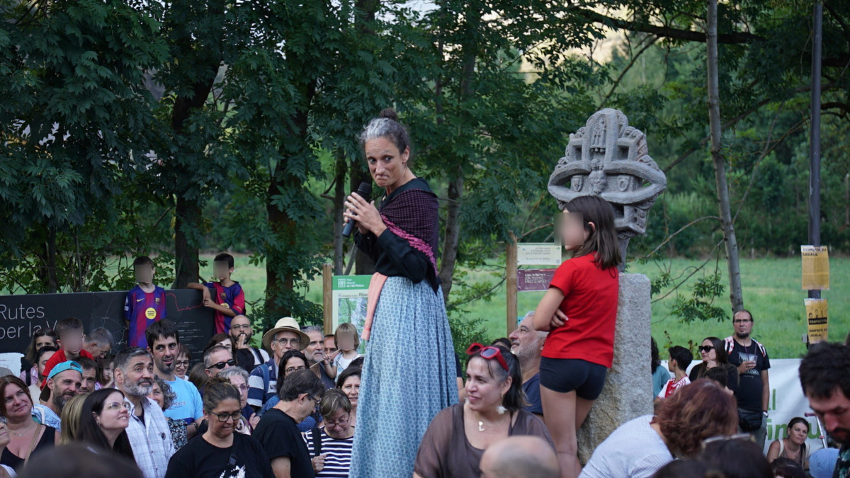 Actuació d'Esperanceta de casa Gassia a l'Ambruixa't