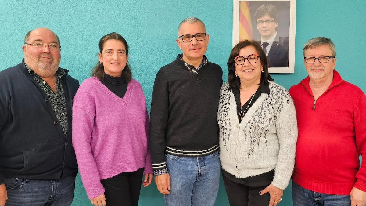 Quim Delgado, al centre de la imatge, ha decidit fer un pas al costat