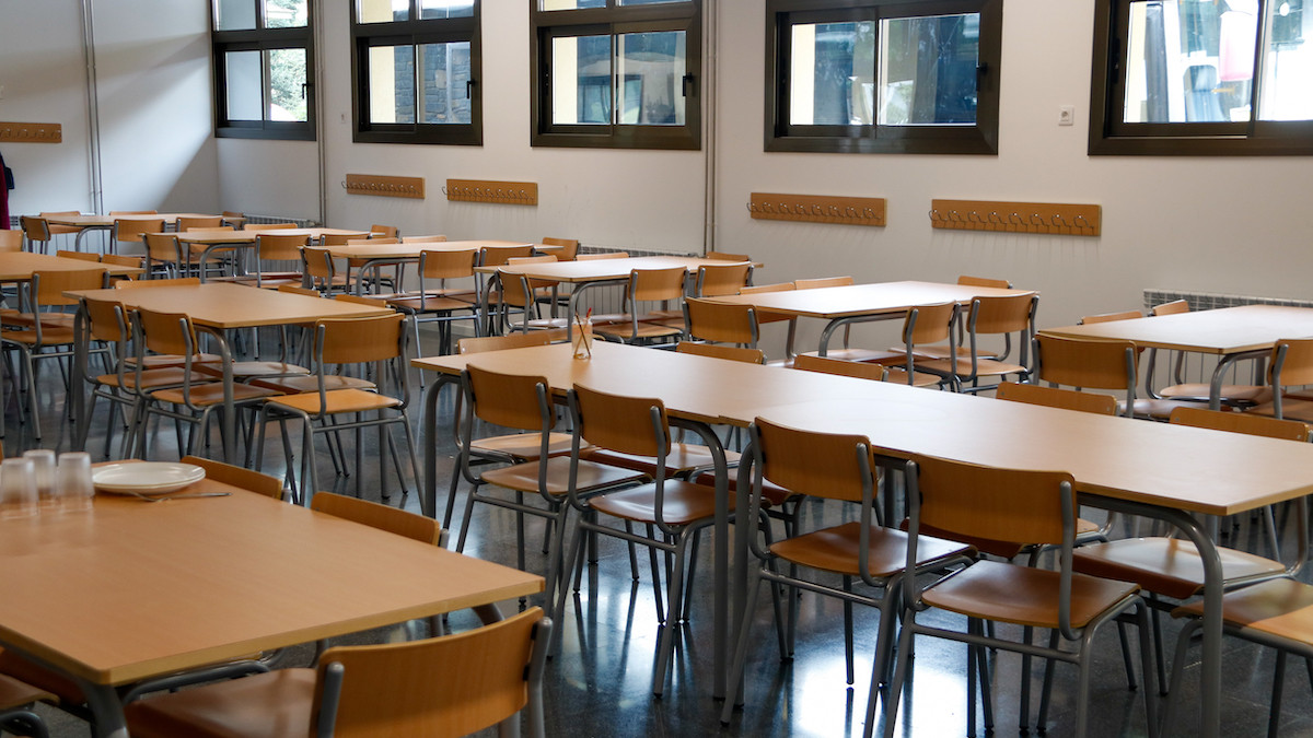 Interior del nou menjador escolar d'Esterri d'Àneu