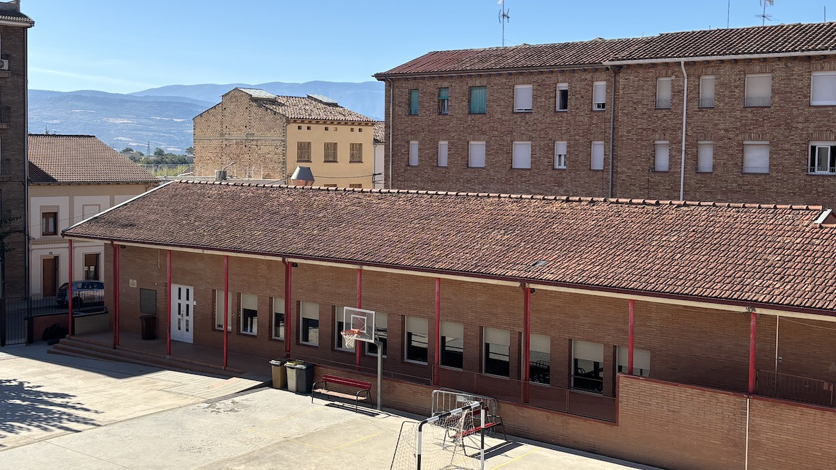 Imatge de l'edifici d'educació infantil de l'Escola Valldeflors de Tremp